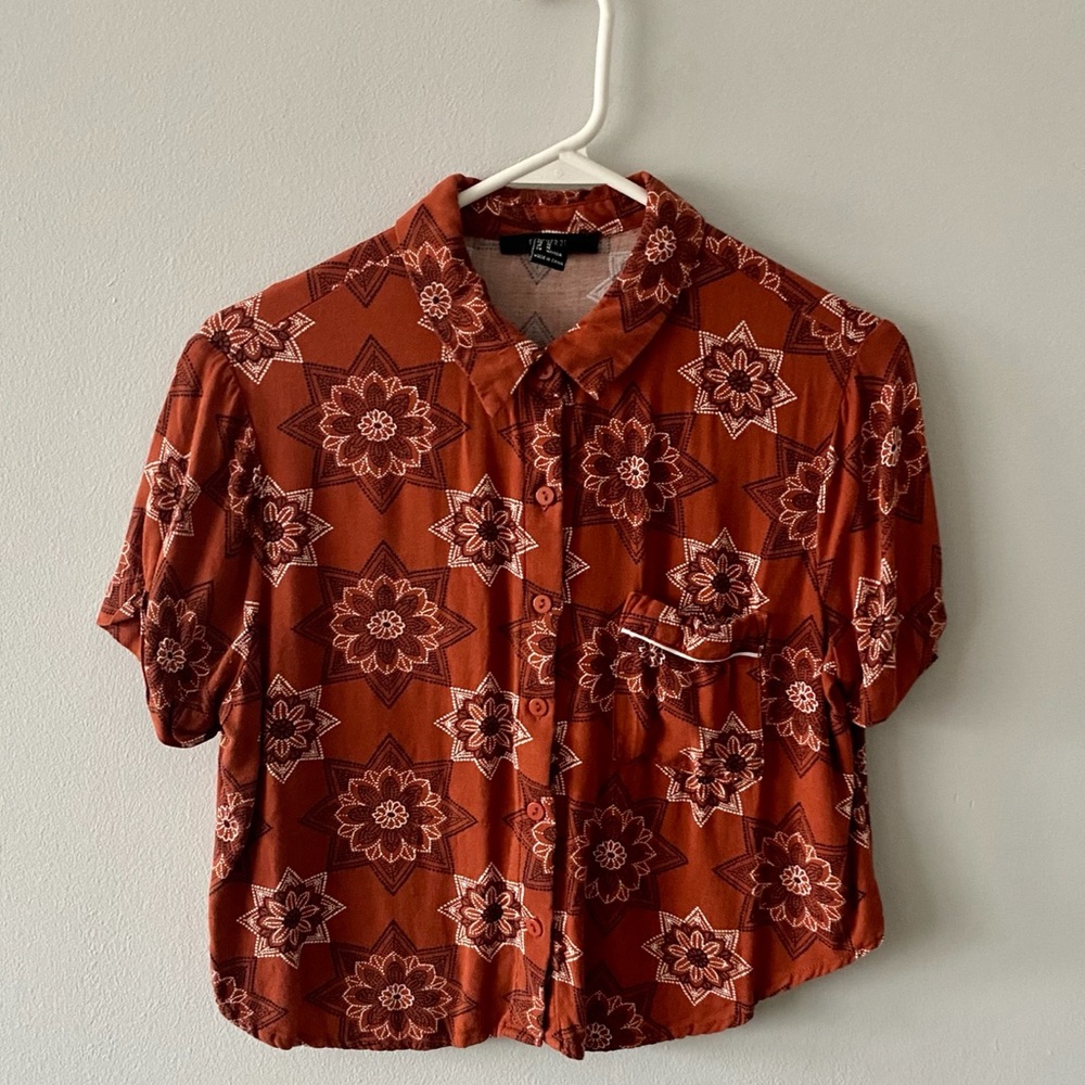 Forever 21 short sleeve button up top